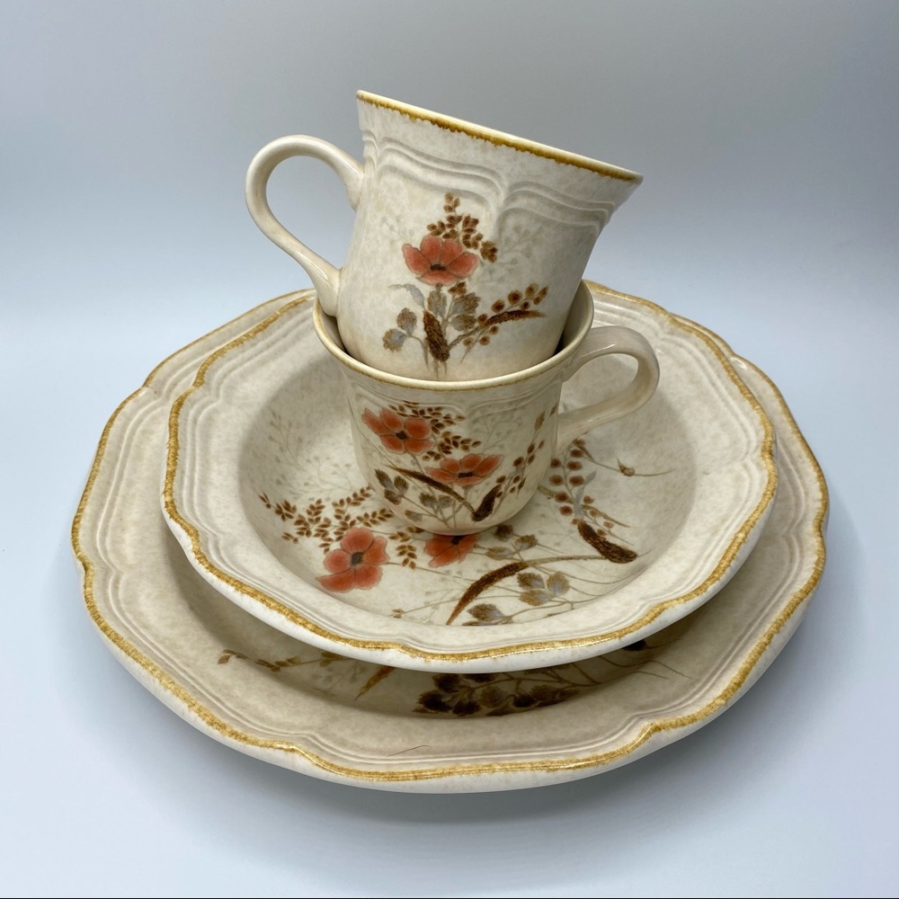 Mikasa | Vintage Country Charm Strawflower Set